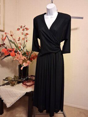 Vintage Ana Lissa Maxi Black Pleated Dress V Neck ¾ Sleeve VTG Spring Autumn 12
